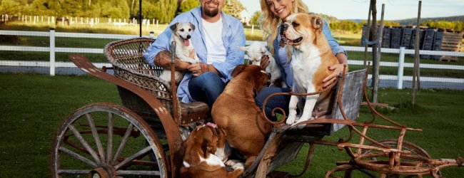 Anders and Johanna Lind Bagge with their dogs