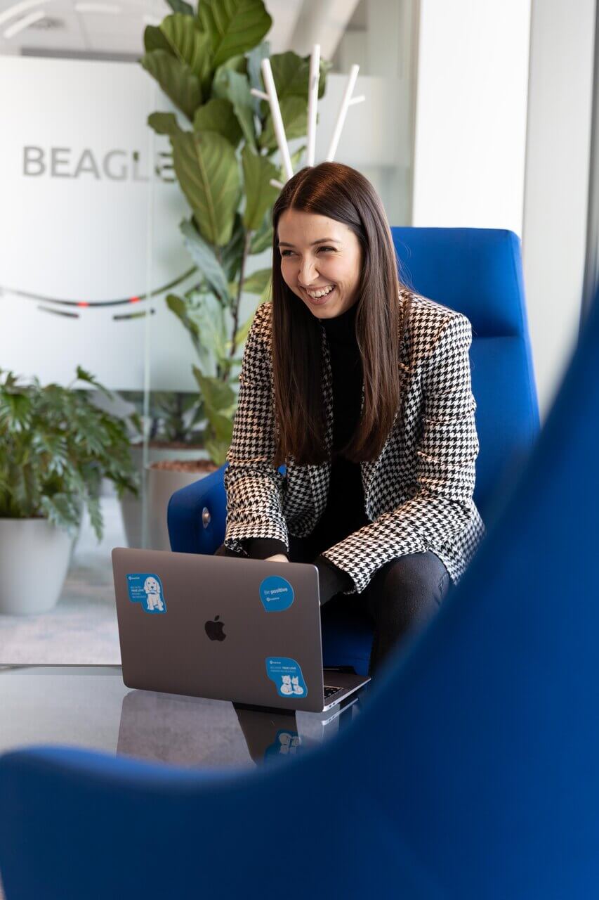 A Tractive employee taking an interview